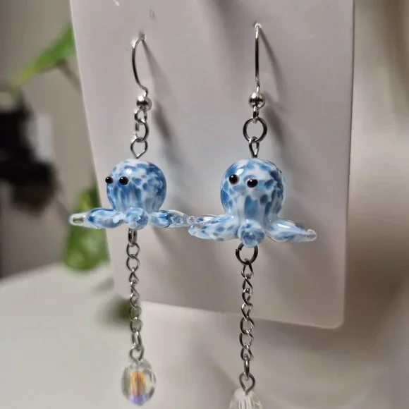 Adorable Glass Octopus Earrings | Handmade - Picture 6 of 6